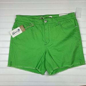 Seven7 bright green cut off jean shorts sz 14